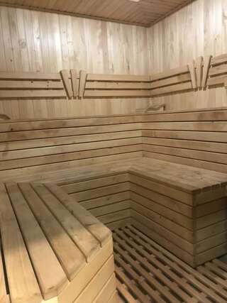 Дома для отпуска Holiday home with sauna in Pochaiv Почаев Семейный номер с сауной-13